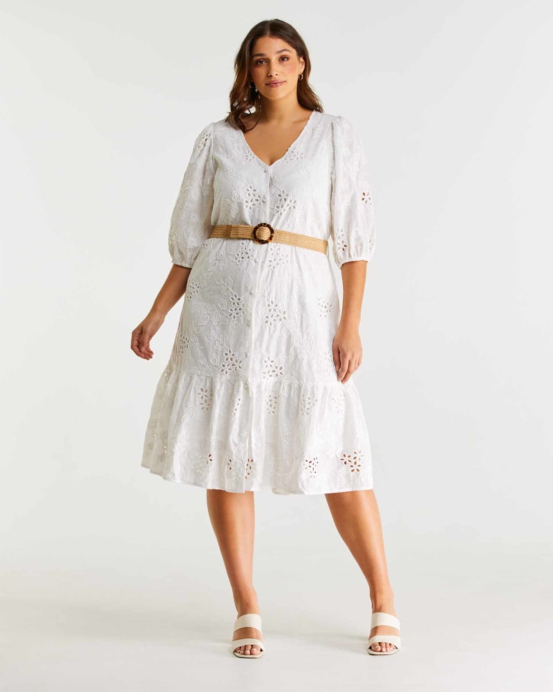 Side of a model wearing a size 1X Siren Dress in Milk by Estelle. | dia_product_style_image_id:247922